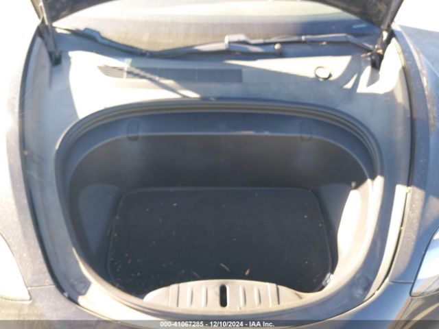 5YJ3E1EA8JF045213 Tesla Model 3 Long Range/mid Range