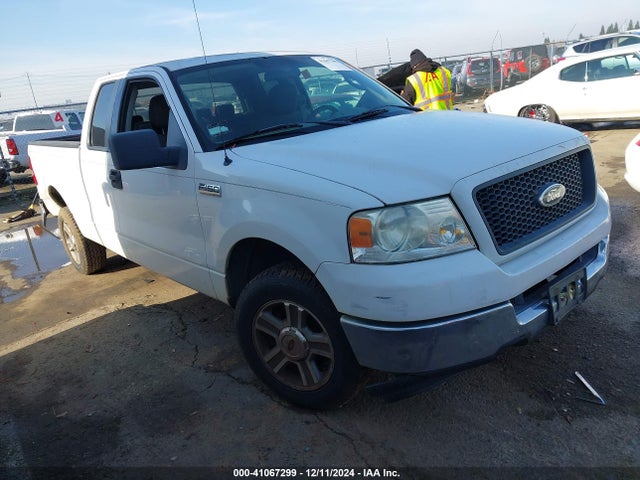 41067299 :رقم المزاد ، 1FTPX12555NB95905 vin ، 2005 Ford F-150 Lariat/xl/xlt مزاد بيع