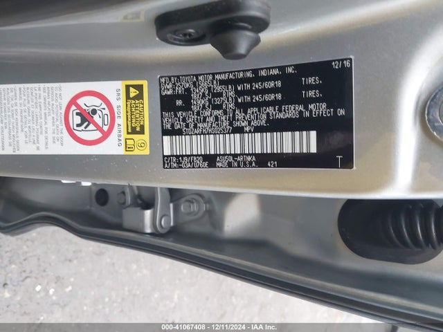 Toyota Highlander Le 2017 5TDZARFH7HS025377 Image 9