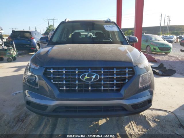 KMHRC8A36PU257989 Hyundai Venue Sel