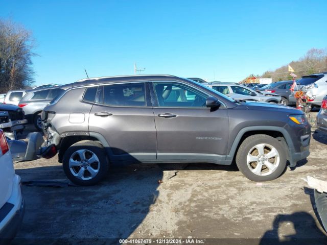 3C4NJDBB0HT652107 Jeep New Compass Latitude 4x4