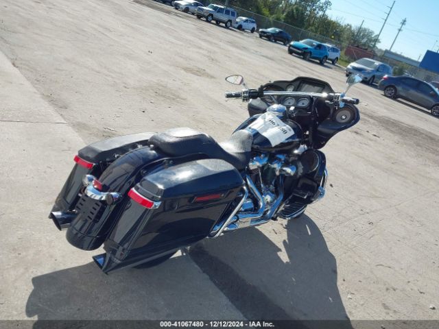 2018 HARLEY-DAVIDSON FLTRX 1HD1KHC16JB613634 Photo 3