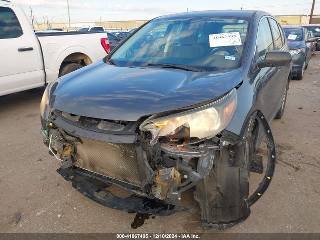 Honda CR-V LX 2014 3CZRM3H36EG707824 Image 2