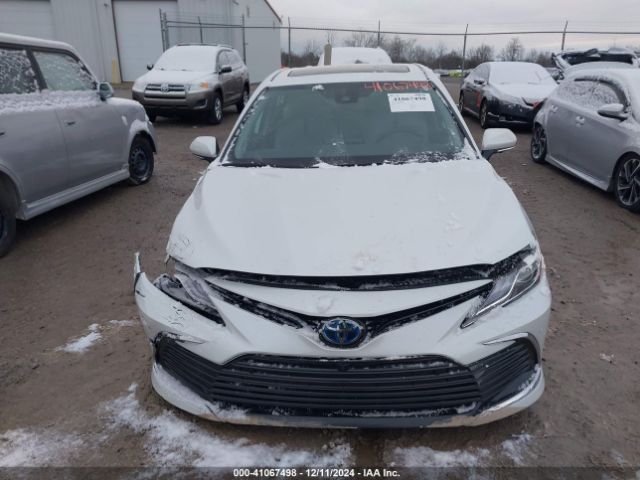 4T1F31AK8NU575434 Toyota Camry Xle Hybrid