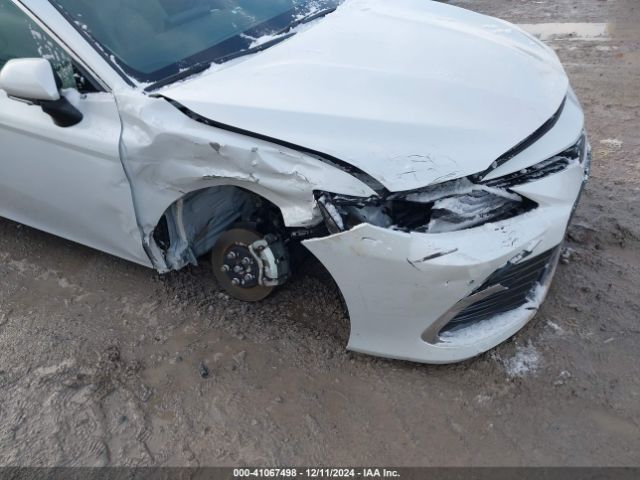 4T1F31AK8NU575434 Toyota Camry Xle Hybrid