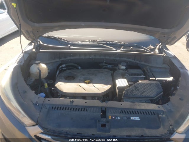 KM8J33A42JU681606 Hyundai TUCSON SEL