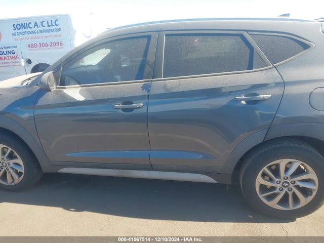 KM8J33A42JU681606 Hyundai TUCSON SEL