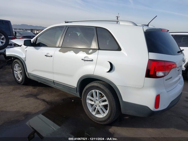 5XYKT3A61EG484024 KIA SORENTO LX