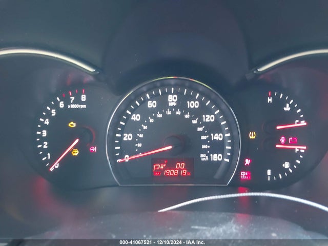 5XYKT3A61EG484024 KIA SORENTO LX