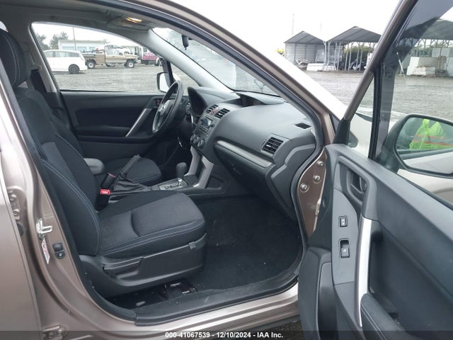Subaru Forester 2.5i Premium 2015 JF2SJADC0FH457984 Image 5