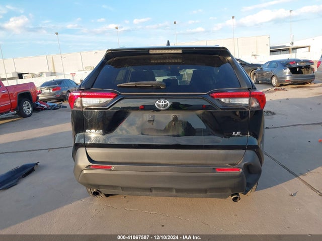 Toyota RAV4 LE 2020 2T3K1RFV4LC034800 Image 17