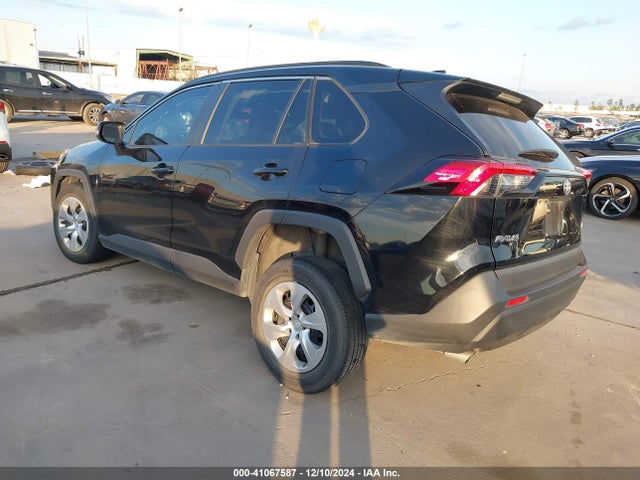Toyota RAV4 LE 2020 2T3K1RFV4LC034800 Image 3
