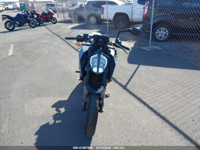 2022 KTM 390 MD2JPJ404NC251572 Photo 4