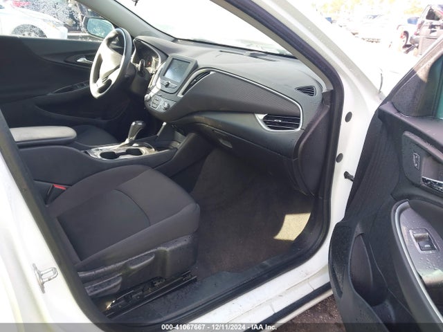 Chevrolet Malibu 1fl 2017 1G1ZC5ST5HF263475 Image 5
