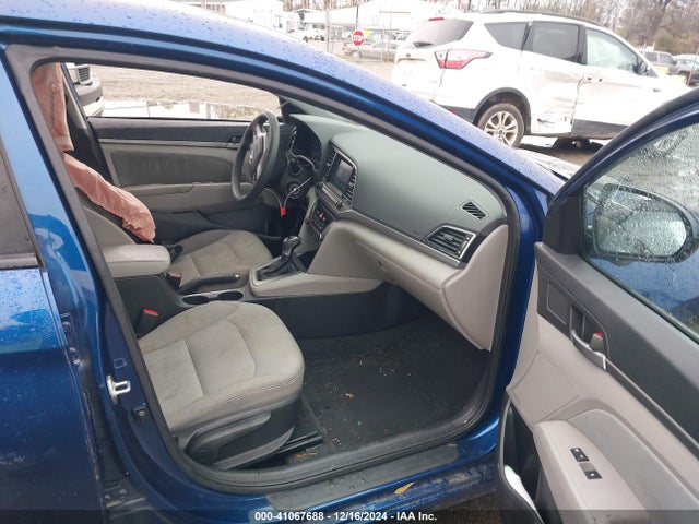 Hyundai ELANTRA SE 2017 5NPD84LF8HH168940 Image 5