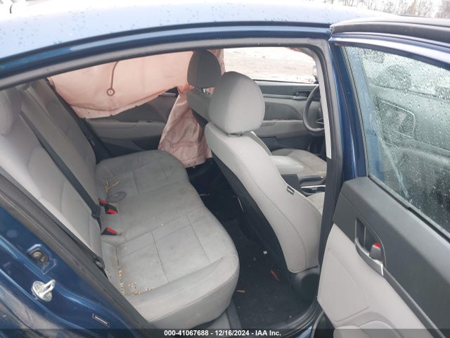 Hyundai ELANTRA SE 2017 5NPD84LF8HH168940 Image 8
