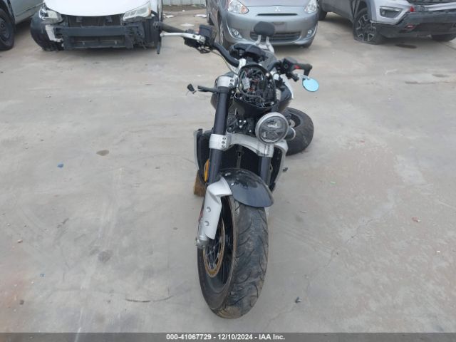 2020 TRIUMPH MOTORCYCLE ROCKET 3 SMTG11JX6LT991156 Photo 4