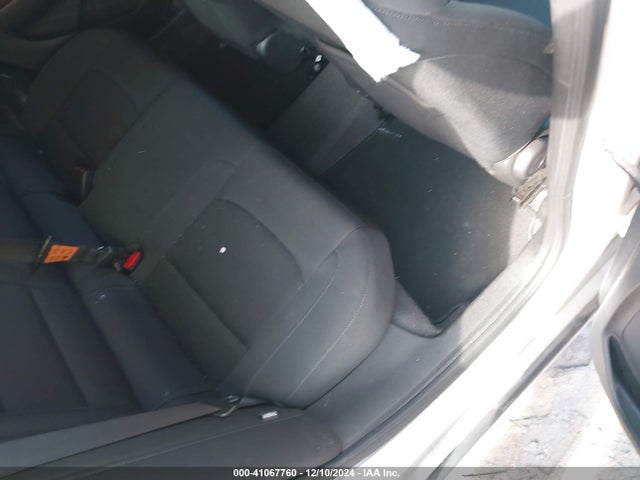 1G1ZC5ST8LF003595 Chevrolet Malibu Fwd 1fl