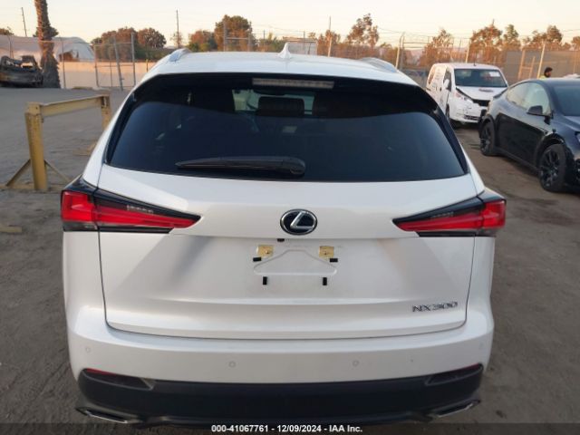 JTJDARBZ8L5001111 Lexus NX 300