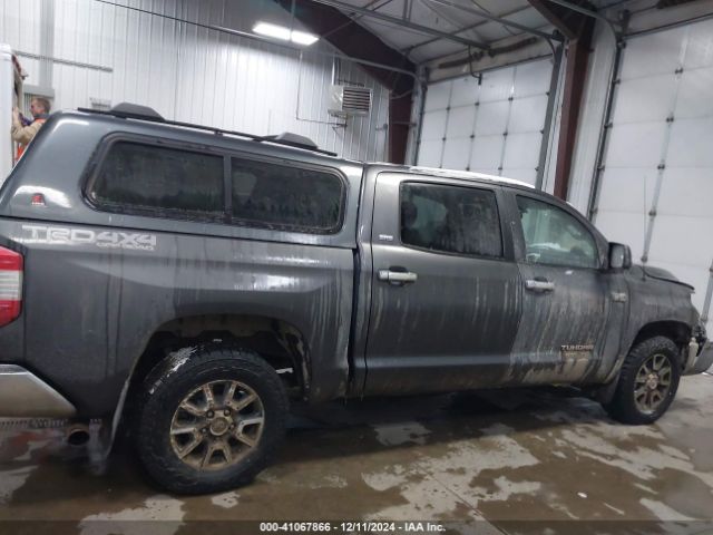 5TFDW5F10EX342818 Toyota Tundra Sr5 5.7l V8