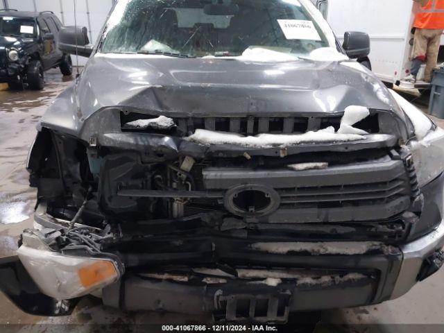 5TFDW5F10EX342818 Toyota Tundra Sr5 5.7l V8