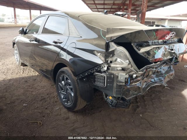 KMHLM4DJXRU103438 Hyundai Elantra Hybrid Blue