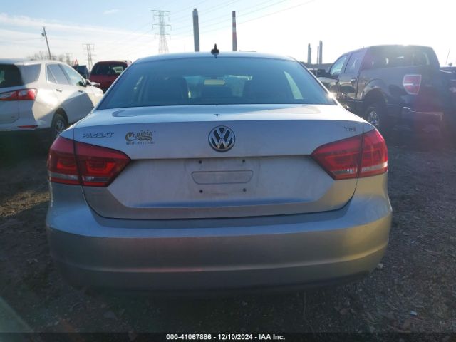1VWAT7A31EC068484 Volkswagen Passat 1.8t Wolfsburg Edition