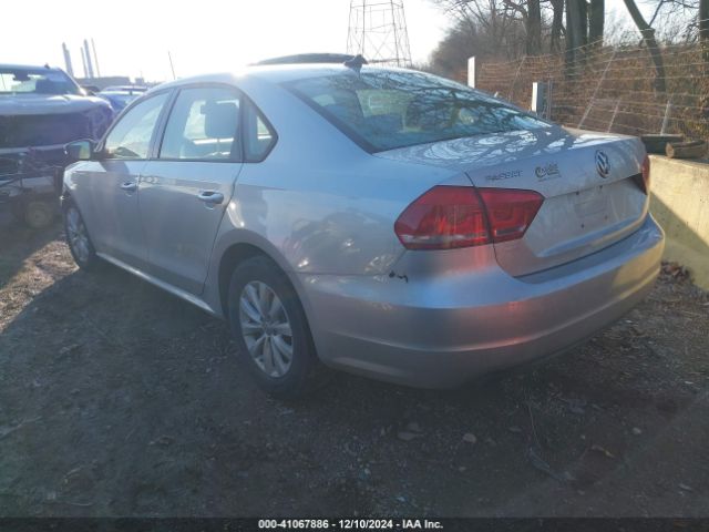 1VWAT7A31EC068484 Volkswagen Passat 1.8t Wolfsburg Edition