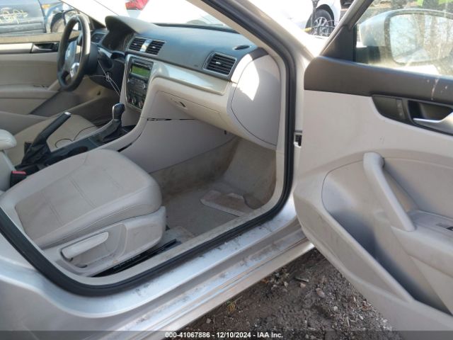 1VWAT7A31EC068484 Volkswagen Passat 1.8t Wolfsburg Edition