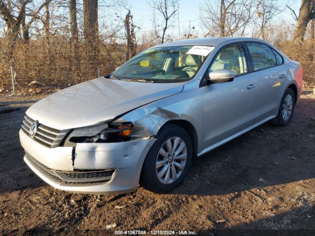 1VWAT7A31EC068484 Volkswagen Passat 1.8t Wolfsburg Edition