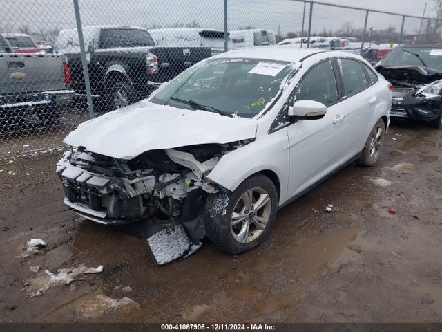 Ford FOCUS SE 2014 1FADP3F22EL193576 Image 2