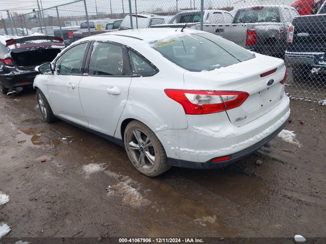 Ford FOCUS SE 2014 1FADP3F22EL193576 Image 3