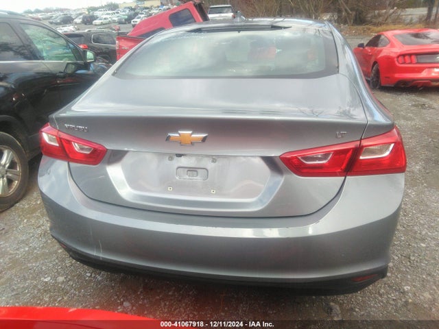 1G1ZD5ST5PF233985 Chevrolet Malibu Fwd 1lt