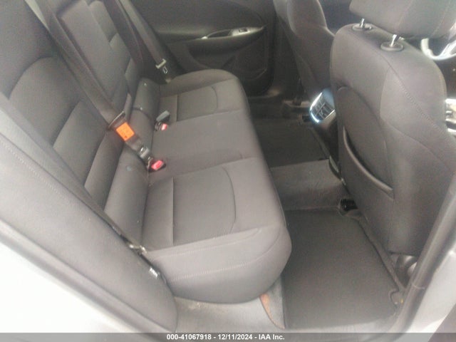 1G1ZD5ST5PF233985 Chevrolet Malibu Fwd 1lt