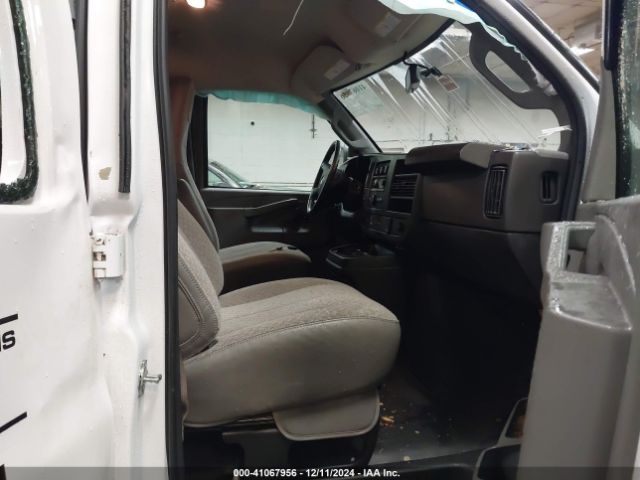 1GCWGAFP0P1220632 Chevrolet Express Cargo Rwd 2500 Regular Wheelbase Wt