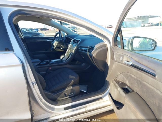 3FA6P0H73FR163361 Ford FUSION SE