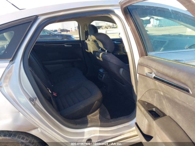 3FA6P0H73FR163361 Ford FUSION SE