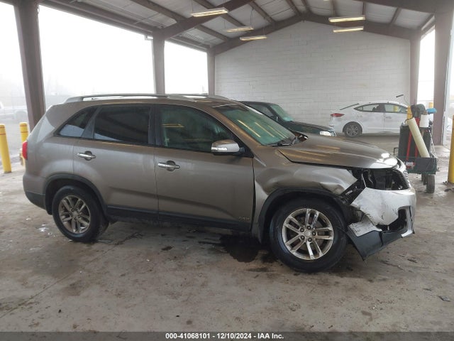 KIA Sorento Lx V6 2014 5XYKTDA75EG462364 Image 14