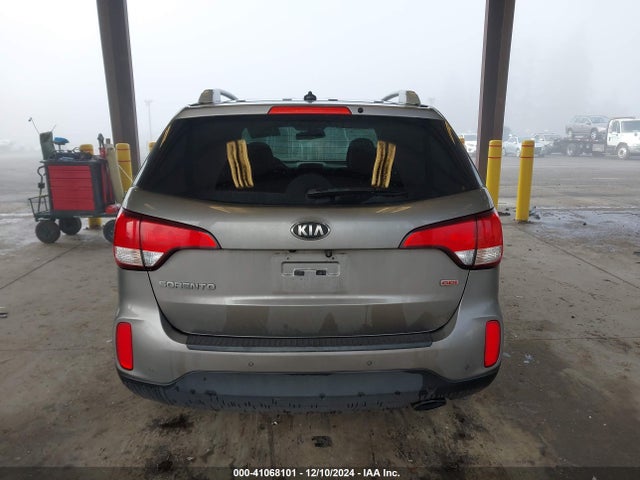 KIA Sorento Lx V6 2014 5XYKTDA75EG462364 Image 17
