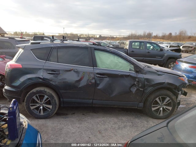 Toyota Rav4 Xle 2017 JTMWFREV3HJ708427 Image 14