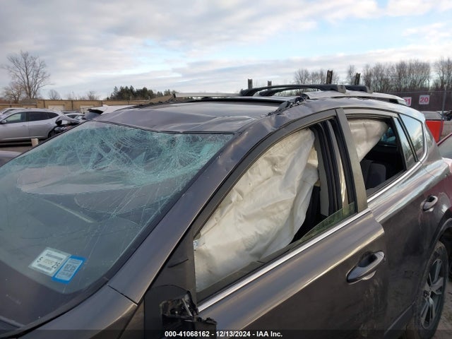 Toyota Rav4 Xle 2017 JTMWFREV3HJ708427 Image 6