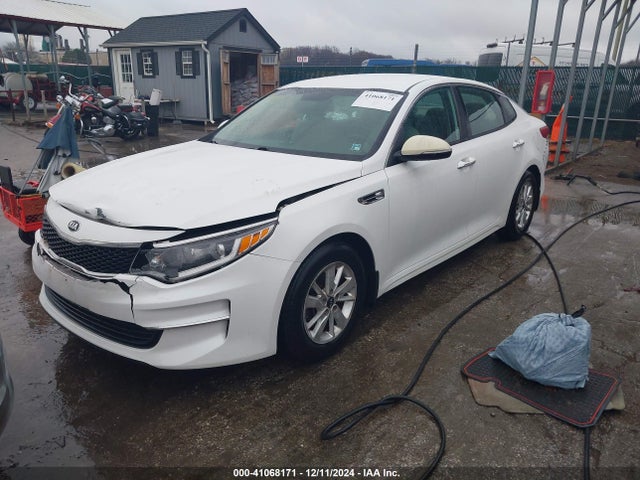 KIA Optima Lx 2017 KNAGT4L39H5133645 Image 2