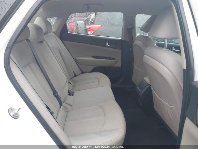 KIA Optima Lx 2017 KNAGT4L39H5133645 Image 8