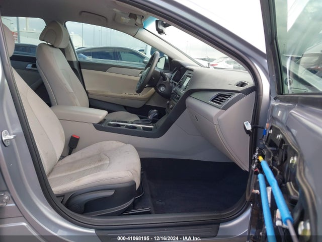 Hyundai SONATA SE 2016 5NPE24AF2GH302879 Image 5