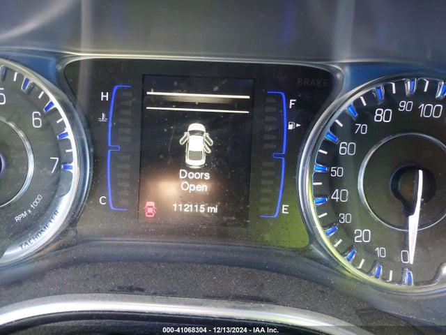 Chrysler 200 Limited 2015 1C3CCCAB6FN719405 Image 14
