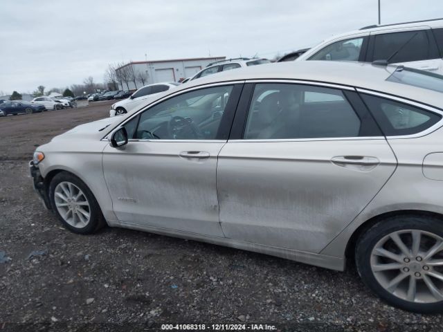 3FA6P0LU7HR162844 Ford Fusion Hybrid Se