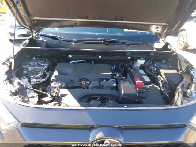 2T3P1RFV1RC408780 Toyota Rav4 Xle