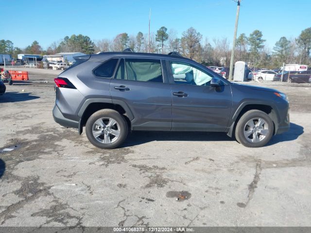 2T3P1RFV1RC408780 Toyota Rav4 Xle