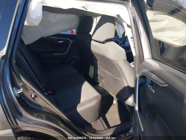 2T3P1RFV1RC408780 Toyota Rav4 Xle