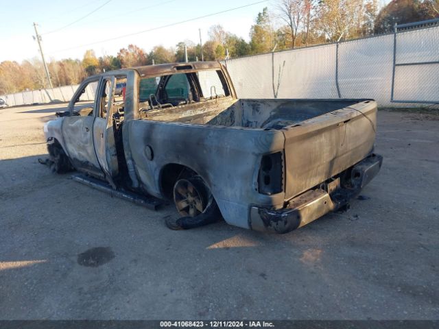 1C6RR7GT2HS822120 RAM 1500 Slt  4x4 6'4 Box